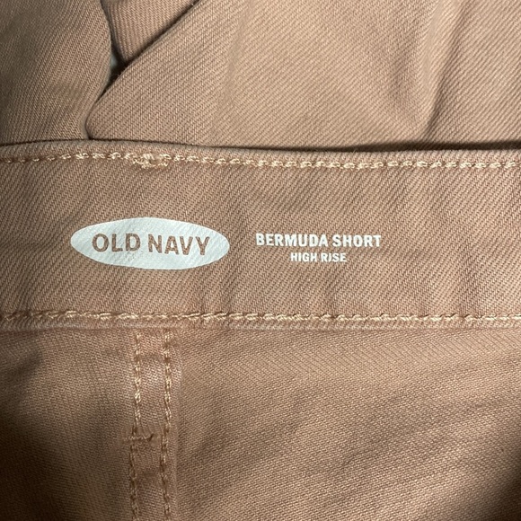OLD NAVY HIGH RISE BERMUDA SHORTS SIZE 6 - Picture 5 of 7